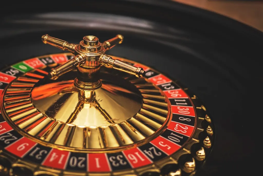 Ruleta en una mesa de juego